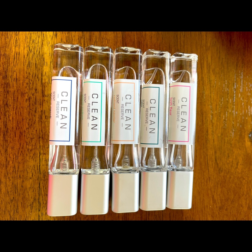 Clean travel fragrances